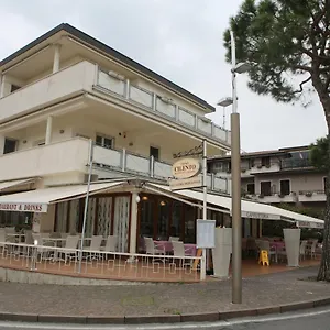 https://champagne-rooms.it-lombardy.com